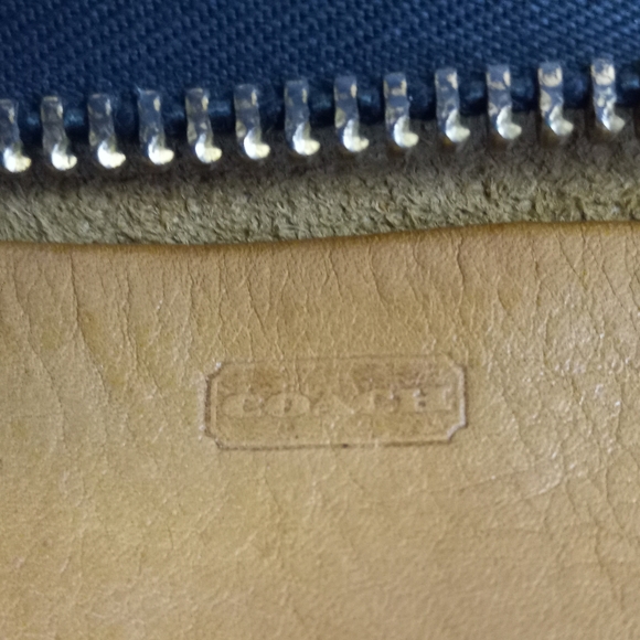 Coach 1973-75 New York, Cashin Carry Slim Tote by Bonnie Cashin - Picture 3 of 16